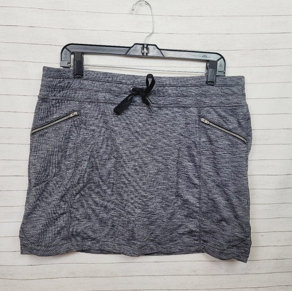 ATHLETA METRO SKORT IN HEATHERED GRAY, SZ LARGE - Picture 1 of 12